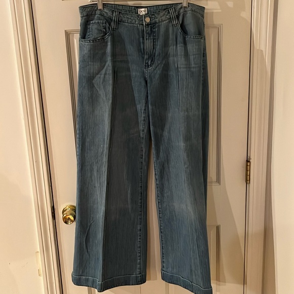 Cache size 12 blue high waist wide leg jeans Trouser style - Picture 4 of 16